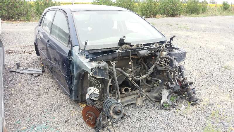 TOYOTA COROLLA (E12) 2.0 D-4D Luna Berlina Motor 2,0 Ltr. - 66 kW Turbodiesel CAT foto 4
