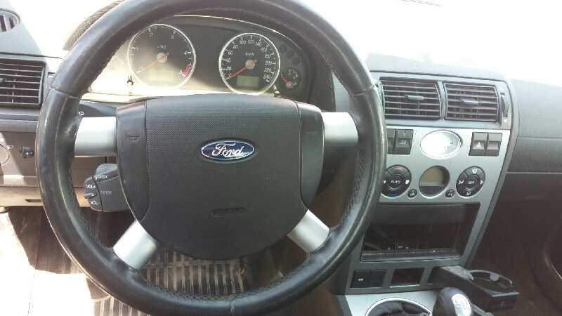 FORD MONDEO BERLINA (GE) Ambiente   |   08.02 - 12.03