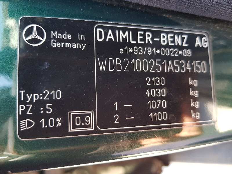 MERCEDES-BENZ CLASE E (W210) BERLINA DIESEL 300 Turbodiesel (210.025) Motor 3,0 Ltr. - 130 kW Turbodiesel CAT