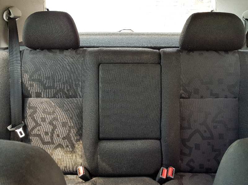 VOLKSWAGEN GOLF IV BERLINA (1J1) Básico   |   0.97 - ...