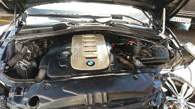 BMW SERIE 5 BERLINA (E60) 530d   |   07.03 - 12.06 foto 9