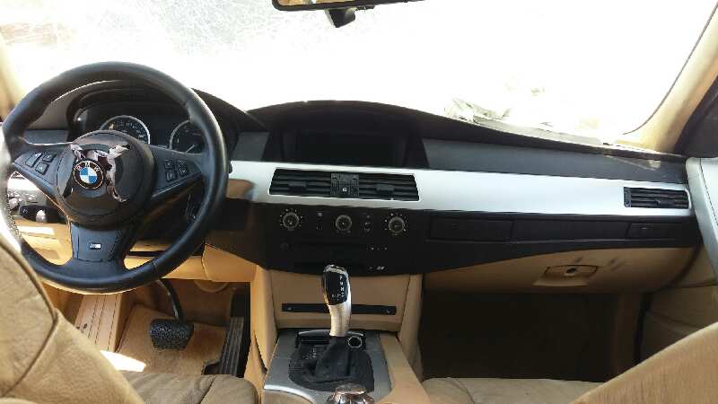 BMW SERIE 5 BERLINA (E60) 530d   |   07.03 - 12.06 foto 12