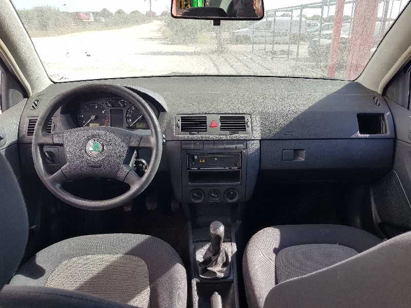 SKODA FABIA (6Y2/6Y3) Attractive   |   07.02 - ... foto 8