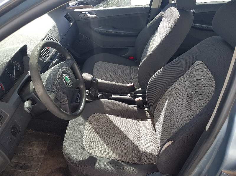 SKODA FABIA (6Y2/6Y3) Attractive   |   07.02 - ... foto 10
