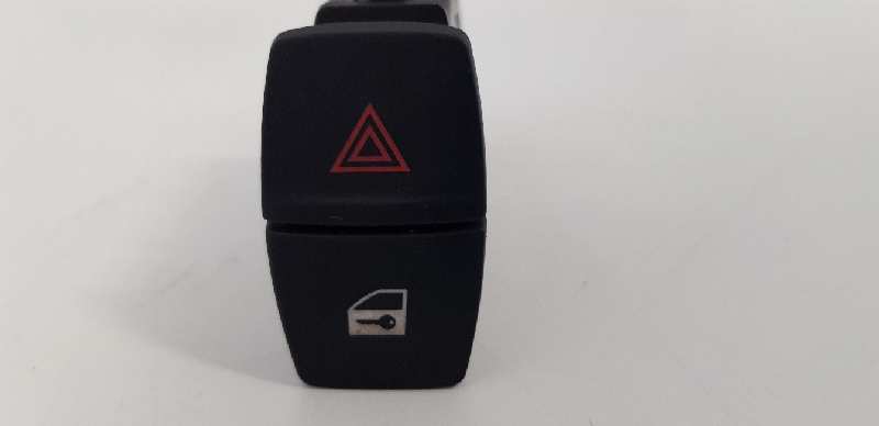 WARNING BMW SERIE 1 LIM. (F21) 118d   |   07.12 - 12.15