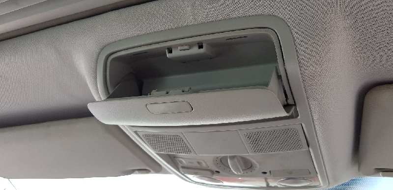 VOLKSWAGEN GOLF V BERLINA (1K1) Highline   |   10.03 - 12.08