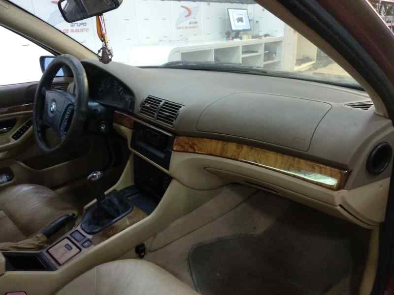 BMW SERIE 5 BERLINA (E39) 528i Motor 2,8 Ltr. - 142 kW 24V CAT foto 8