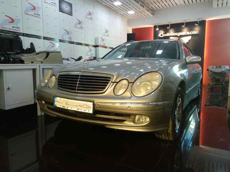 MERCEDES CLASE E (W211) FAMILIAR 220 T CDI (211.206)   |   01.03 - 12.06 foto 2