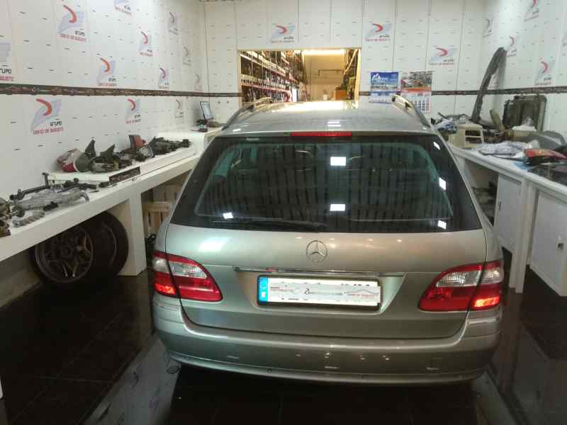 MERCEDES CLASE E (W211) FAMILIAR 220 T CDI (211.206)   |   01.03 - 12.06 foto 3