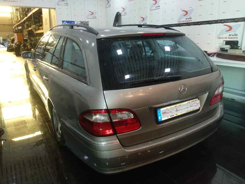 MERCEDES CLASE E (W211) FAMILIAR 220 T CDI (211.206)   |   01.03 - 12.06 foto 5