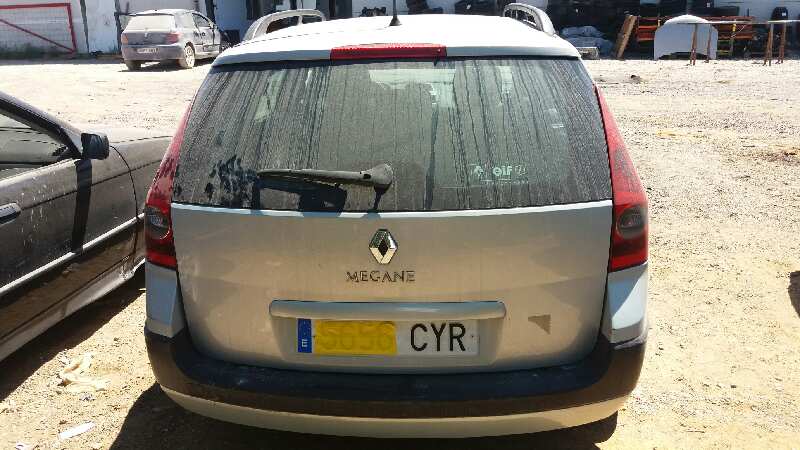 RENAULT MEGANE II FAMILIAR Authentique Confort   |   09.03 - 12.05 foto 4