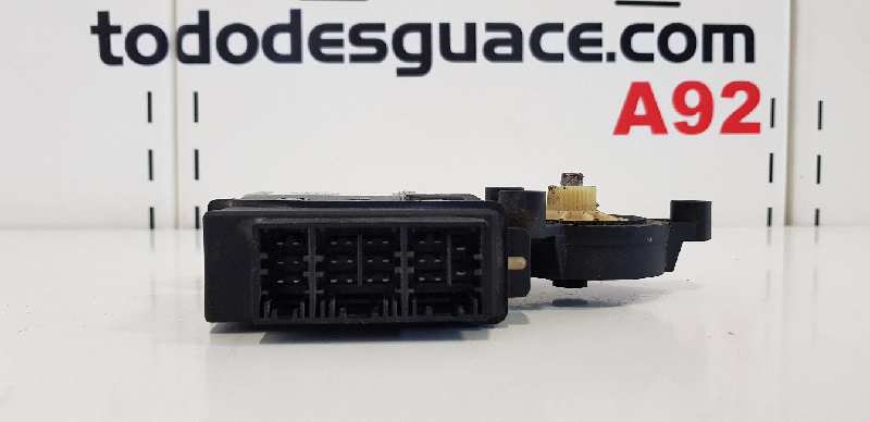 MOTOR ELEVALUNAS DELANTERO IZQUIERDO VOLKSWAGEN POLO (9N1) Conceptline