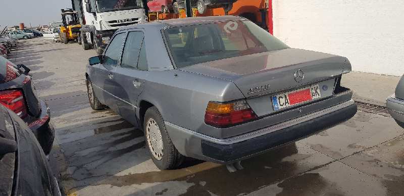 MERCEDES CLASE E (W124) BERLINA D 300 (124.130)   |   0.84 - ... foto 5