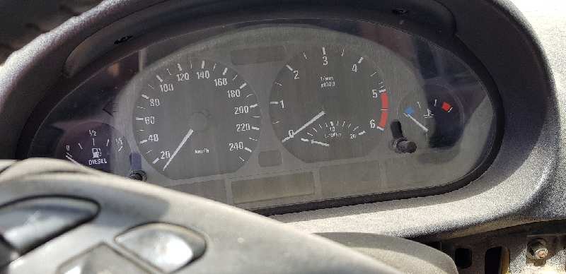BMW SERIE 3 TOURING (E46) 320d Edition Advance   |   03.03 - ... foto 8