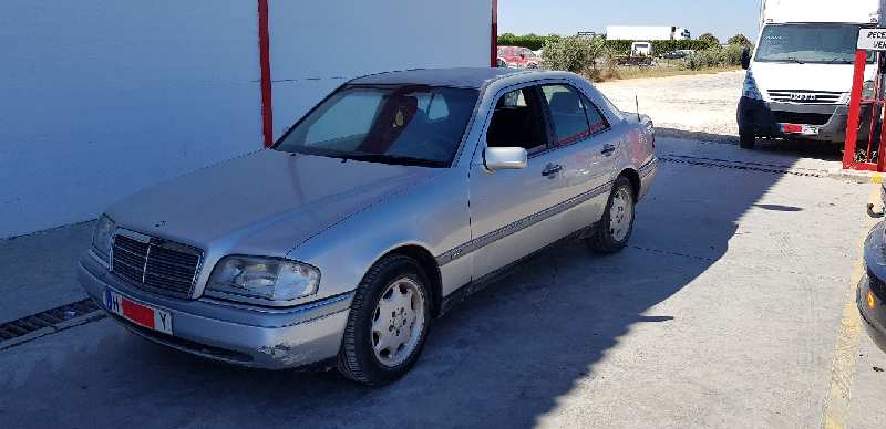 MERCEDES CLASE C (W202) BERLINA 220 Diesel (202.121)   |   05.93 - 12.98 foto 3