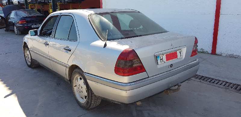 MERCEDES CLASE C (W202) BERLINA 220 Diesel (202.121)   |   05.93 - 12.98 foto 4