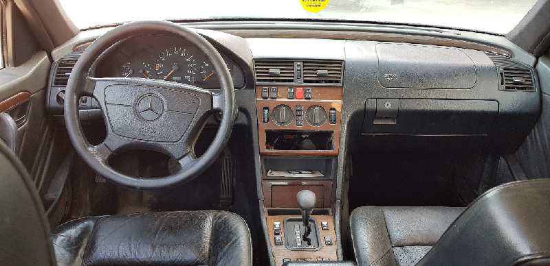MERCEDES CLASE C (W202) BERLINA 220 Diesel (202.121)   |   05.93 - 12.98 foto 7