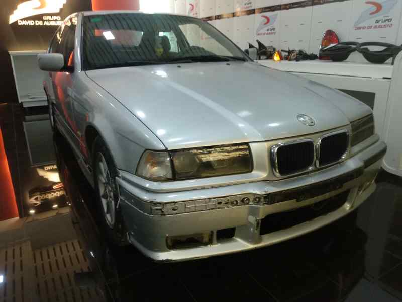 BMW SERIE 3 BERLINA (E36) 318i   |   01.91 - ... foto 3