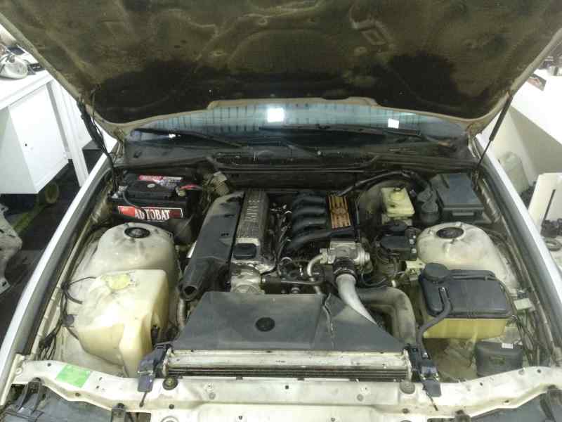 BMW SERIE 3 BERLINA (E36) 318i   |   01.91 - ... foto 4