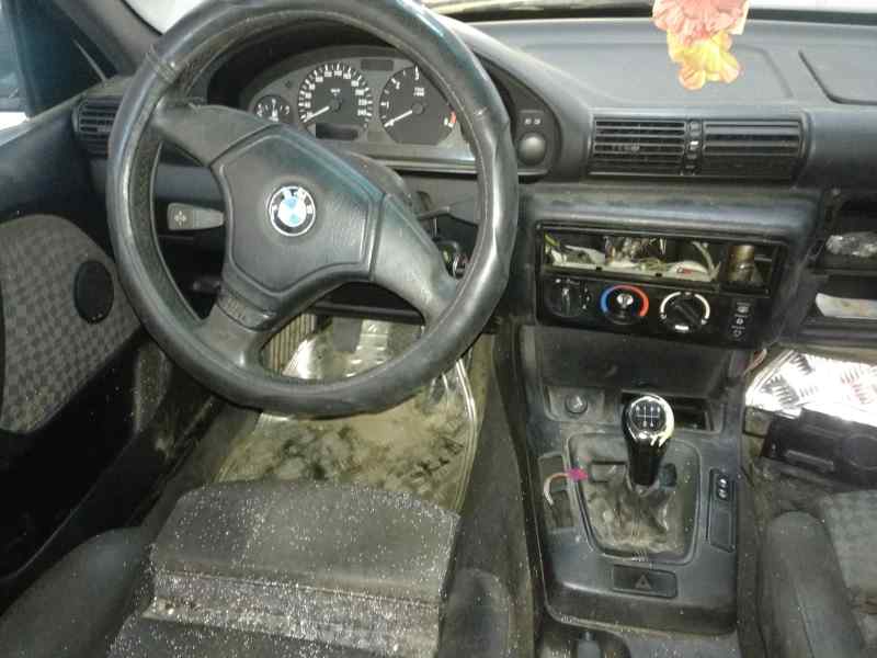 BMW SERIE 3 BERLINA (E36) 318i   |   01.91 - ... foto 12