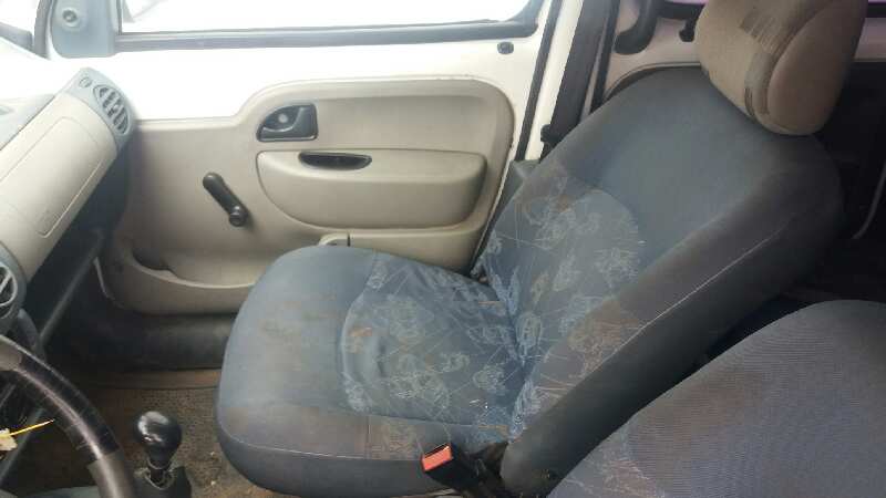 RENAULT KANGOO (F/KC0) Authentique Motor 1,2 Ltr. - 43 kW foto 6