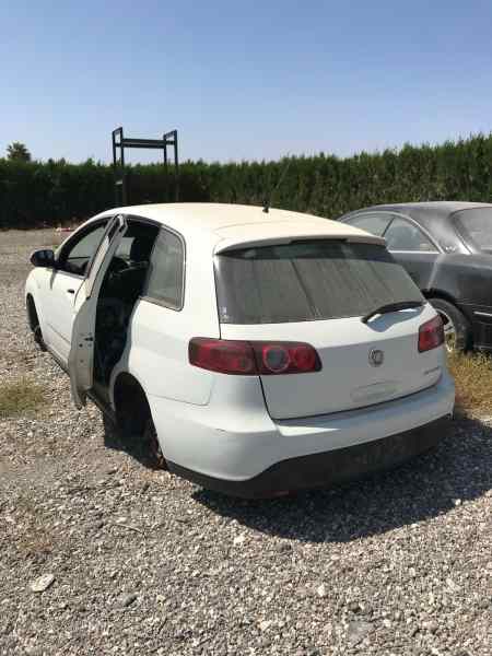 FIAT CROMA (194) 1.9 8V Multijet Active (12.2007->)   |   12.07 - ... foto 6