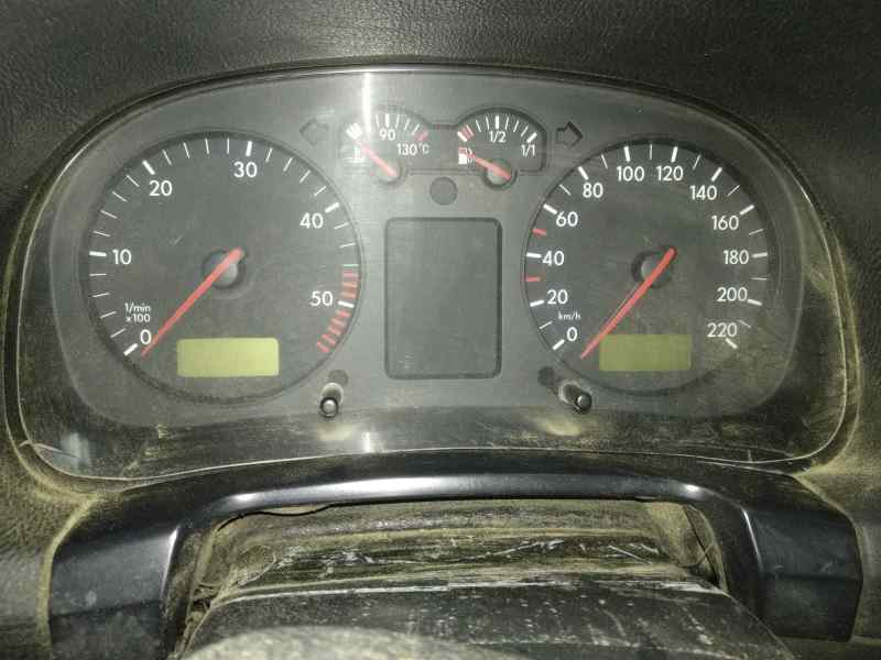 CUNA MOTOR VOLKSWAGEN GOLF IV BERLINA (1J1) Básico   |   0.97 - ...