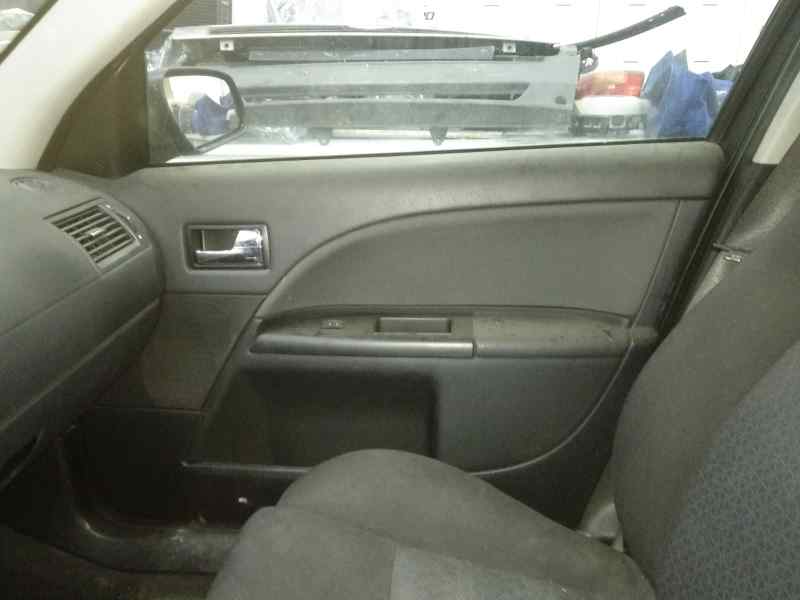 FORD MONDEO BERLINA (GE) Ambiente   |   09.00 - 12.02 foto 10