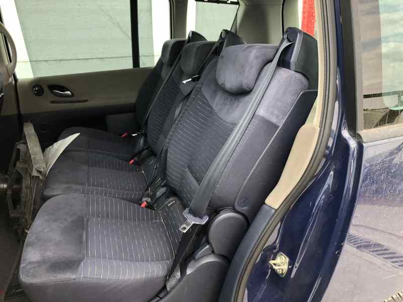 RENAULT ESPACE IV (JK0) Expression Motor 2,2 Ltr. - 110 kW dCi Turbodiesel