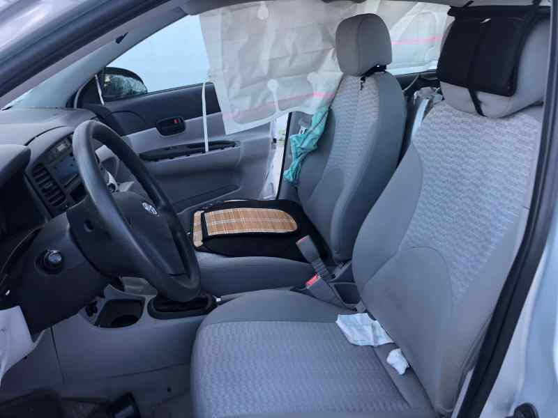 HYUNDAI ACCENT (MC) GLS Full   |   05.06 - 12.10