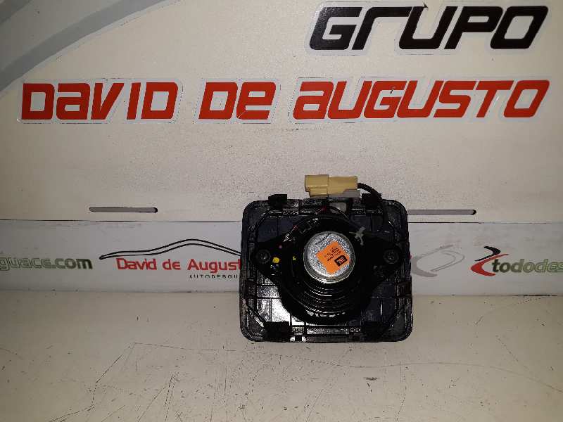 ESTRIBO TRASERO TOYOTA PRIUS (NHW20) *   |   0.04 - 0.09