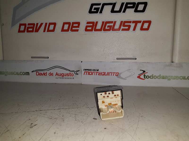 MANDO RETROVISOR TOYOTA PRIUS (NHW20) *   |   0.04 - 0.09