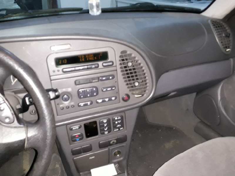SAAB 9-3 BERLINA 2.2 TID   |   03.99 - 12.01 foto 12