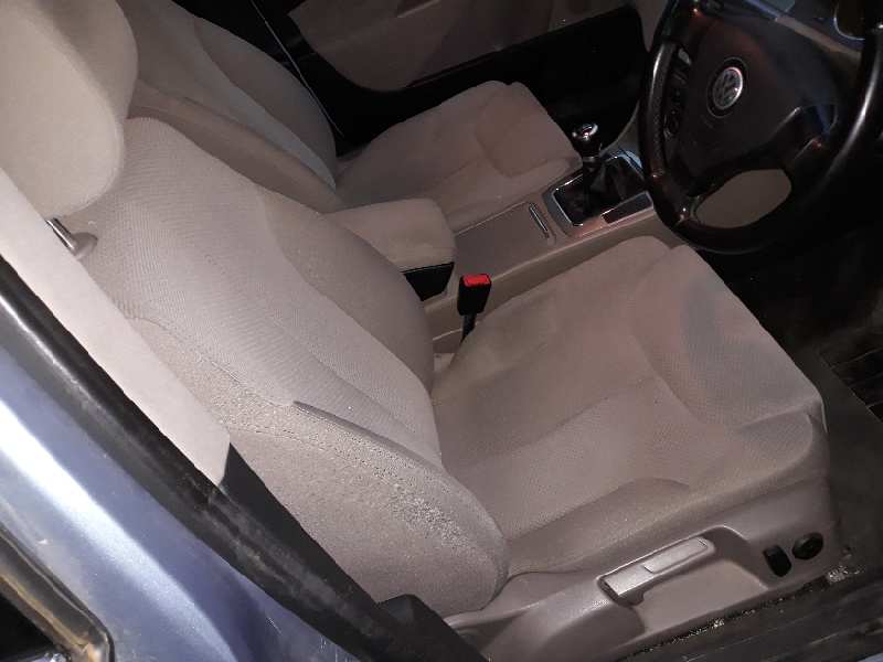 VOLKSWAGEN PASSAT VARIANT (3C5) Advance   |   08.05 - 12.09 foto 11