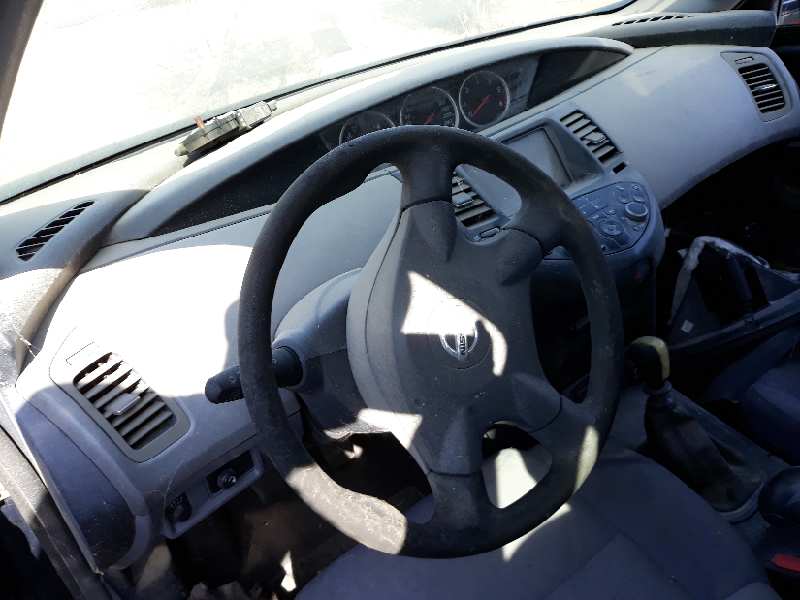 NISSAN PRIMERA TRAV. (P12) Acenta Motor 2,2 Ltr. - 93 kW 16V Turbodiesel CAT