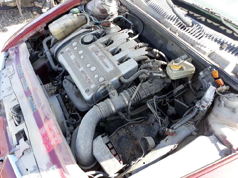 ALFA ROMEO 156 1.6 16V T.Spark Distinctive Motor 1,6 Ltr. - 88 kW 16V CAT