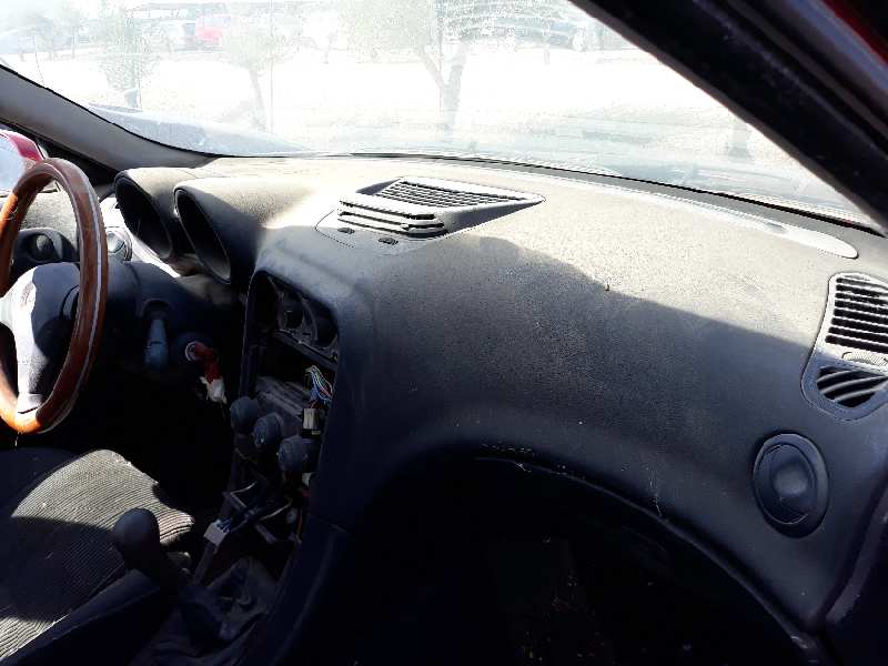 ALFA ROMEO 156 1.6 16V T.Spark Distinctive Motor 1,6 Ltr. - 88 kW 16V CAT