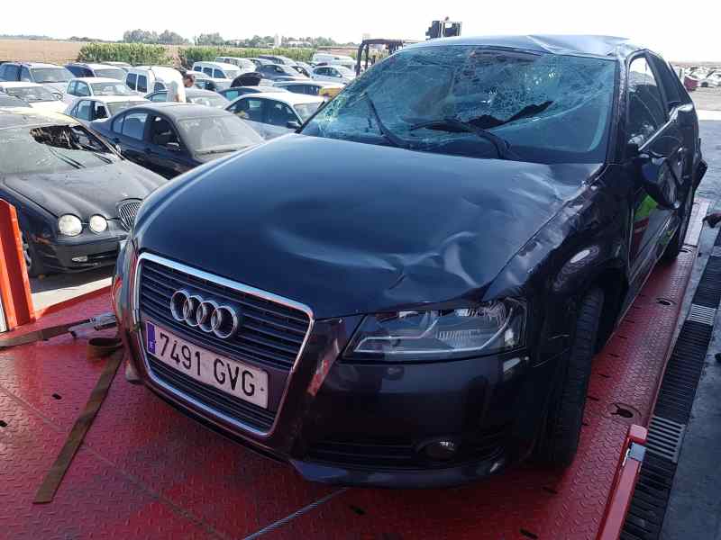 AUDI A3 (8P) 1.6 TDI Ambiente   |   05.09 - 12.12 foto 4