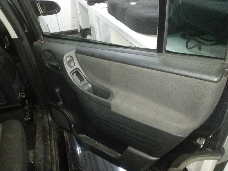 GUARNECIDO PUERTA TRASERA DERECHA OPEL ZAFIRA A *