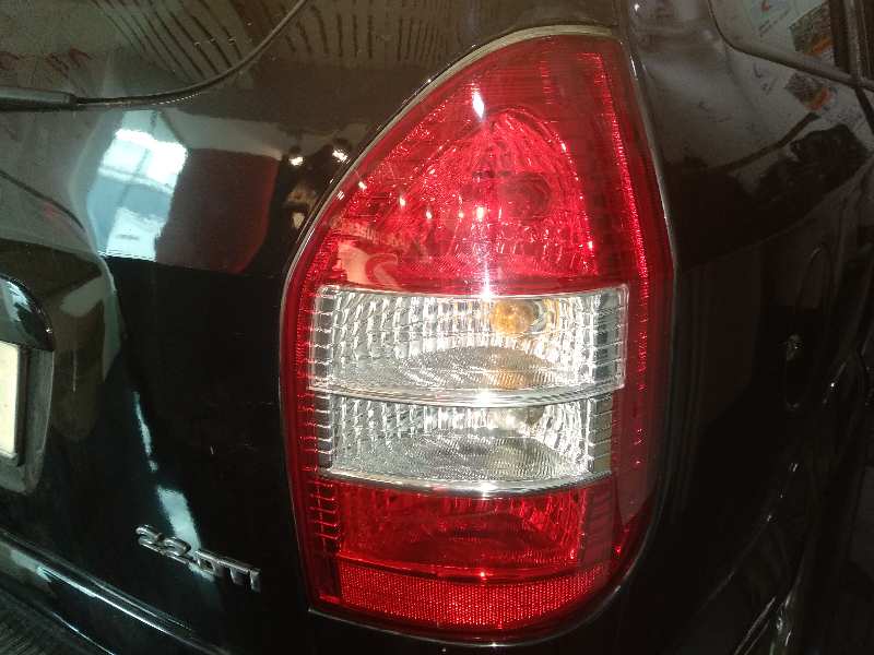 PILOTO TRASERO DERECHO OPEL ZAFIRA A *