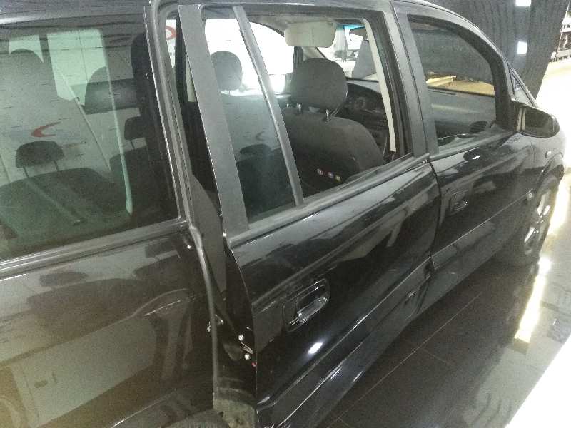 PUERTA TRASERA DERECHA OPEL ZAFIRA A *