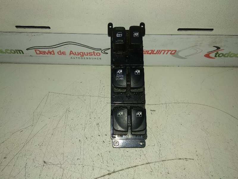 MANDO ELEVALUNAS DELANTERO IZQUIERDO foto 2