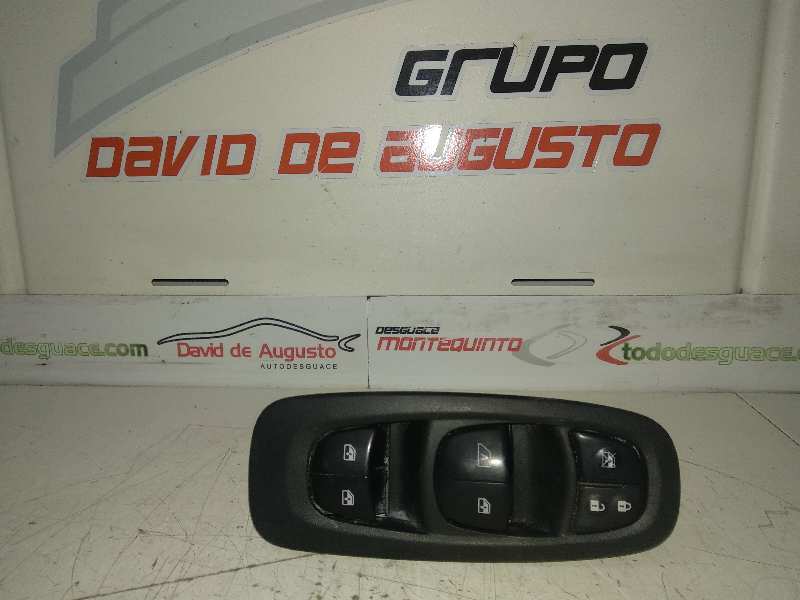MANDO ELEVALUNAS DELANTERO IZQUIERDO RENAULT KADJAR Experience   |   06.15 - ...