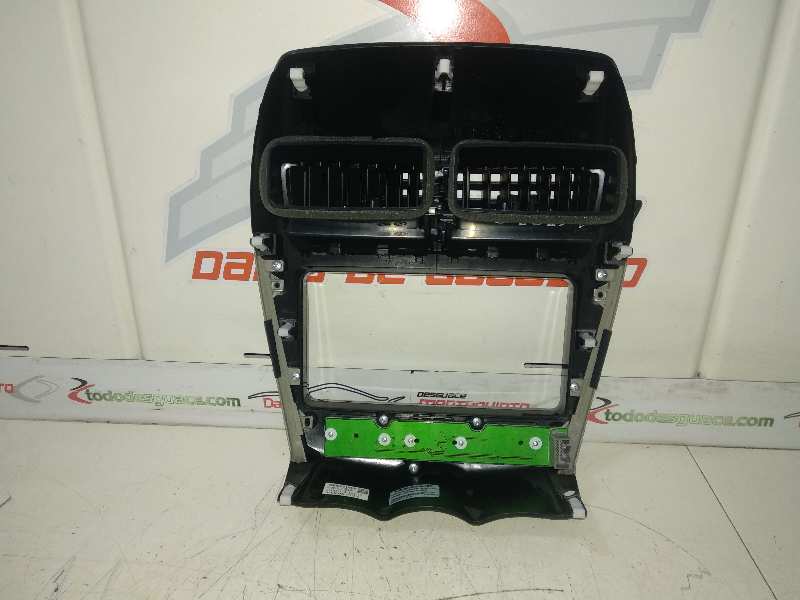 CARCASA CENTRAL DE RADIO CITROEN C4 AIRCROSS Exclusive Plus 2WD   |   11.14 - 12.16