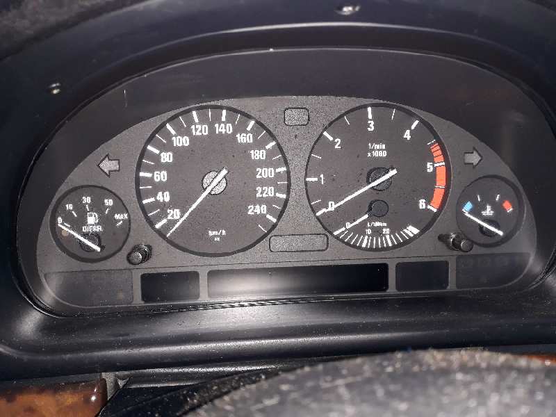BMW SERIE 5 BERLINA (E39) 520d   |   03.00 - 12.03 foto 8