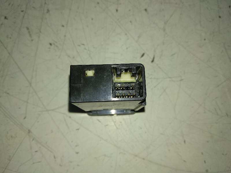INTERRUPTOR ANTINIEBLA TRASERO TOYOTA LAND CRUISER (J12) 3.0 D-4D GX   |   10.04 - 12.04