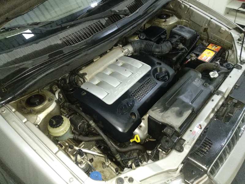 KIA CARENS 1.8 16V EX Monovolumen Motor 1,8 Ltr. - 93 kW 16V CAT