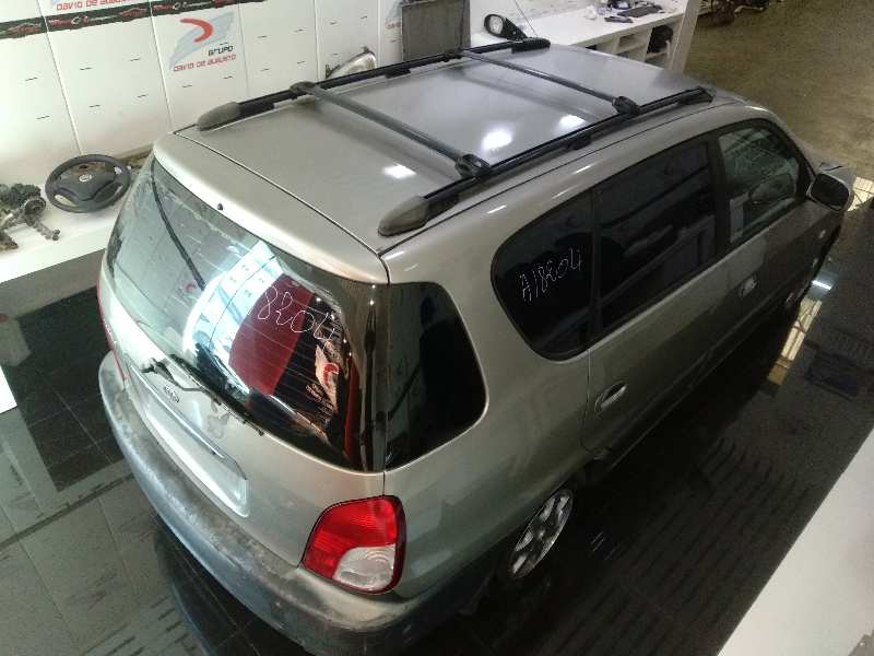 KIA CARENS 1.8 16V EX Monovolumen Motor 1,8 Ltr. - 93 kW 16V CAT