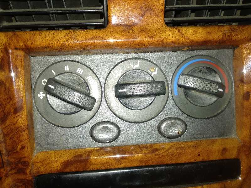 MANDO CALEFACCION / AIRE ACONDICIONADO KIA CARENS 1.8 16V EX Monovolumen