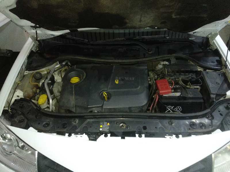 RENAULT MEGANE II BERLINA 5P Confort Authentique   |   11.05 - 12.06 foto 5
